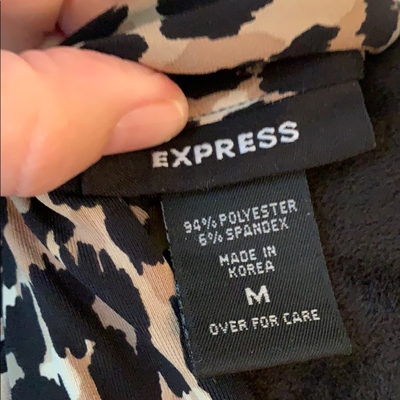 Express animal print top size medium - Picture 7 of 7
